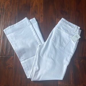 NWT Good American white flare jeans size 14